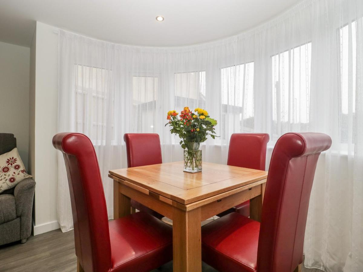 Apartamento Flat 2, 38 Preston Road Weymouth Exterior foto